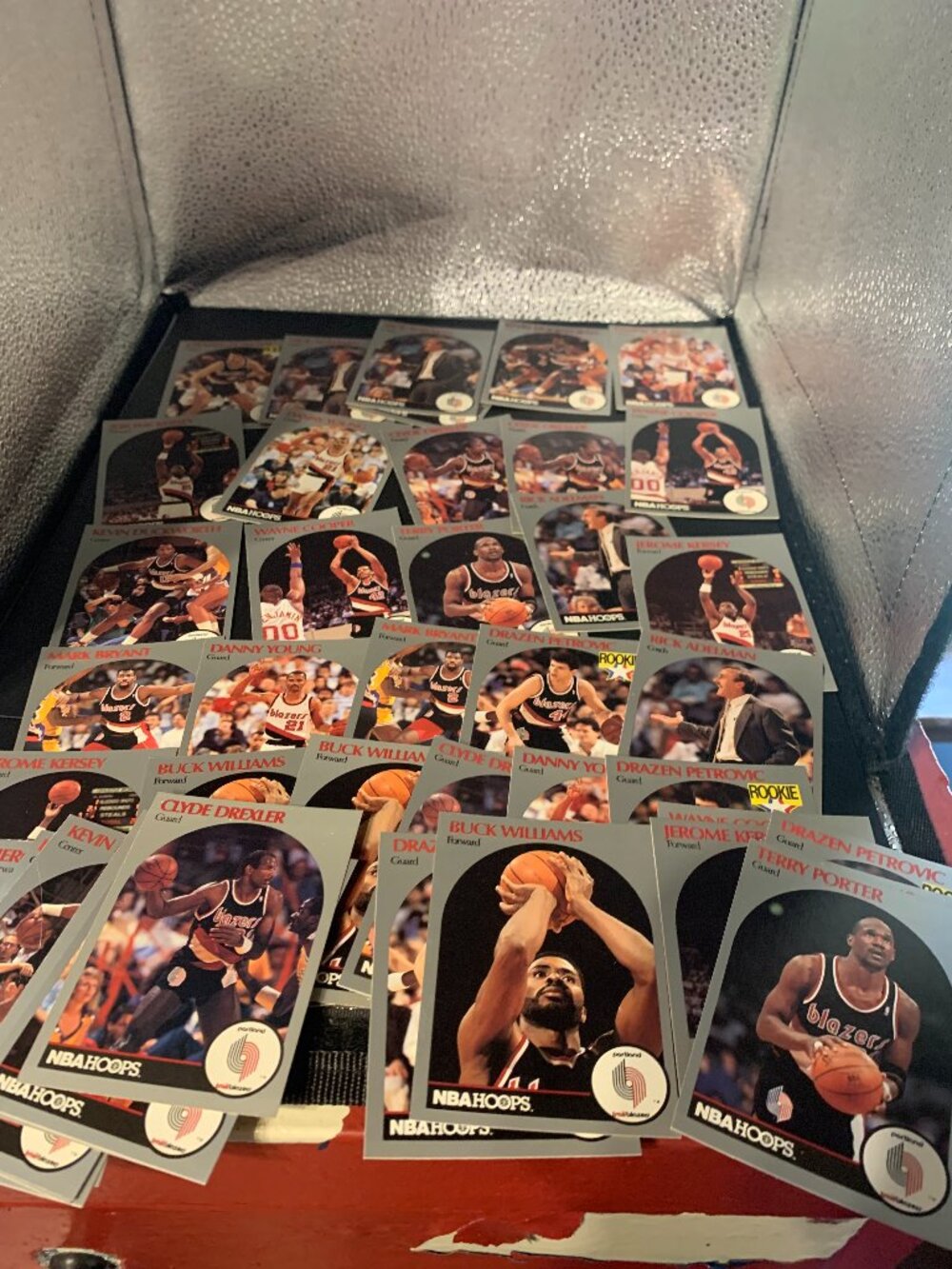 43ct 1990 NBA Hoops  Portland Trailblazers Basketball Trading Cards